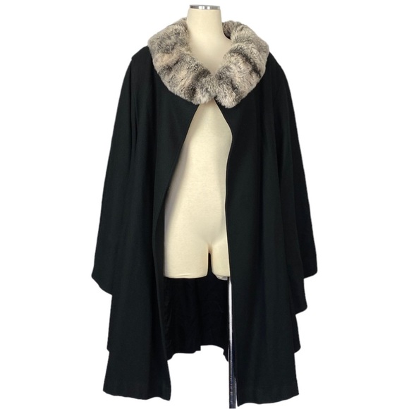 J. Hilary black cape - Picture 10 of 16